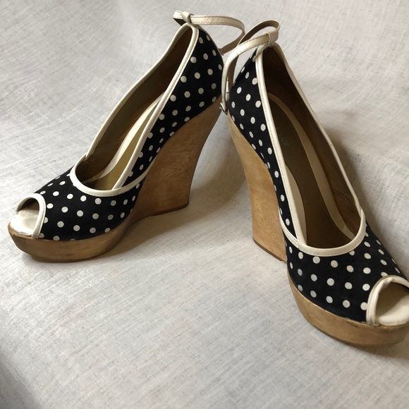 BEBE BLACK & WHITE POLKA DOT WOODEN HEEL PLATFORM - Picture 5 of 9